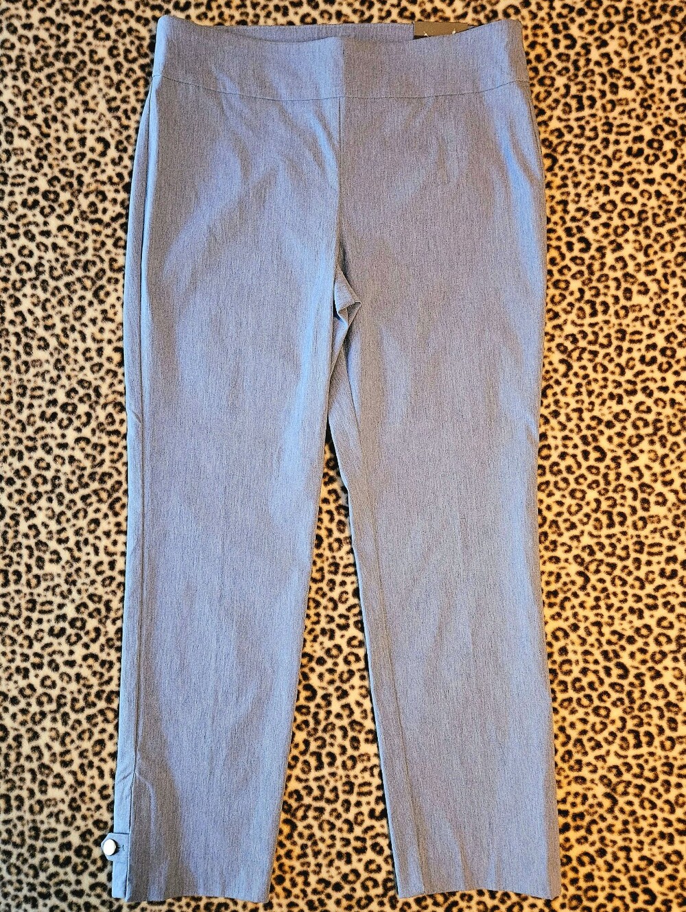 Van Heusen Slim Fit (26" Inseam) Super Stretch Pull On Crop Pants, Size 10, NWT